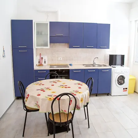 Comfy With Balcony Apartment Eraclea Mare