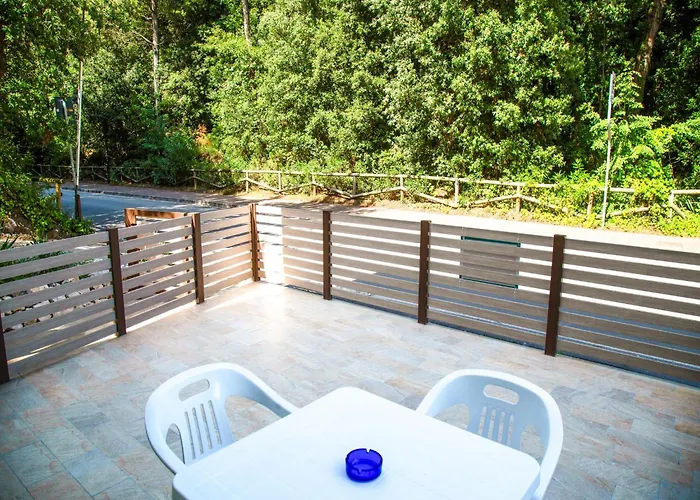 Comfy With Balcony Apartament